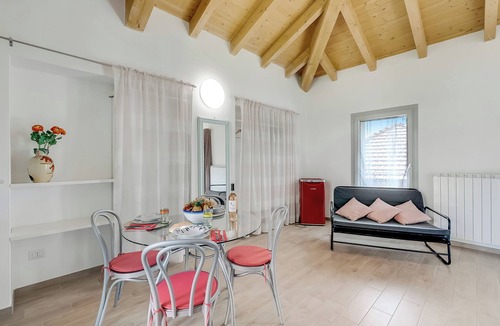 Arcumeggia Apartment | Bucaneve Apartment, Casalzuigno, Italy