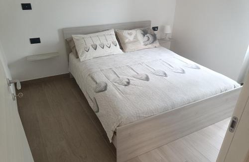 Costa Volpino Apartment | Cà de Qualì