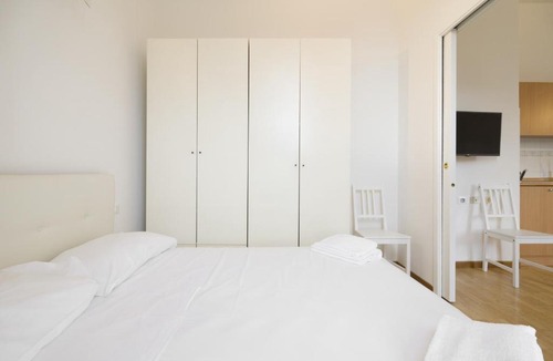 Magenta Apartment | Cadorna Apartments