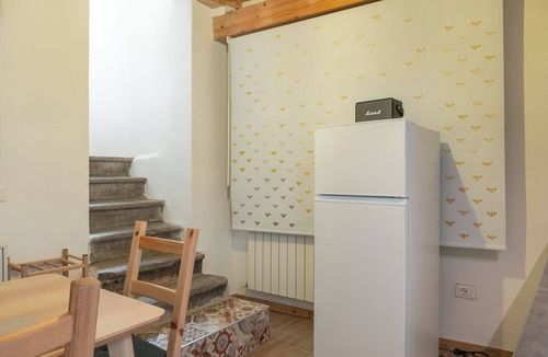 Iseo Apartment | Campari - One Bedroom Apartment, Sleeps 3