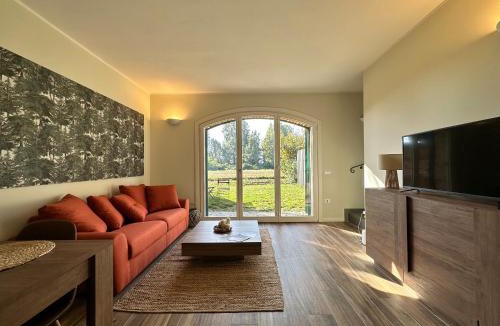 Persico Dosimo Bed & Breakfast | Canovetta Country House "Camelia" - nearby Cremona