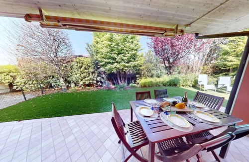 Crociale Villa | Casa Arcoiris by Bookinggardalake