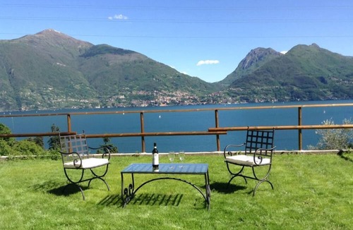 San Siro Apartment | CASA AZALEA Nice apartment with wonderful lake view