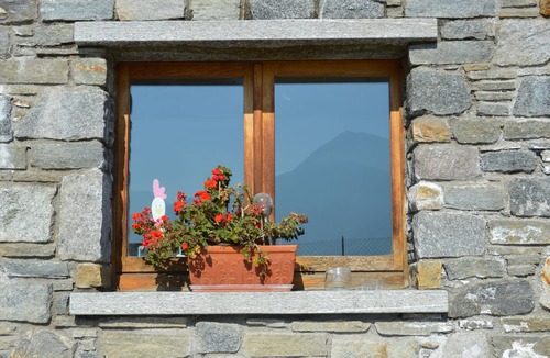 Stazzona Apartment | Casa Carmen è un Grazioso Appartamento a Pochi Passi Dalle Rive del Lago di Como