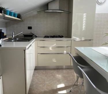Seveso Apartment | Casa Carmen