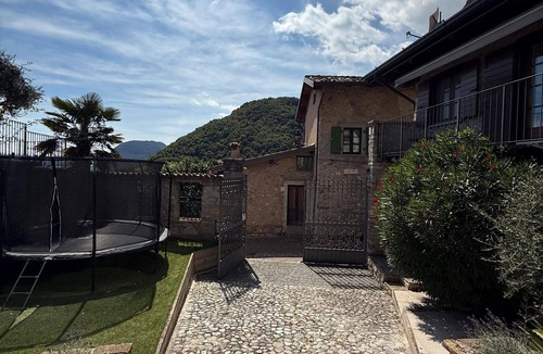 Pieve Ski Chalet | Casa Cortili Summer Lake view