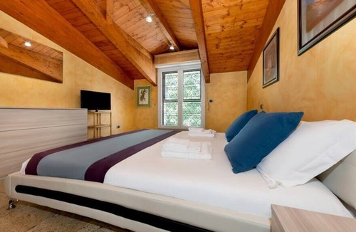Pelucca - Villaggio Falck Apartment | Casa da Suite Maestosa