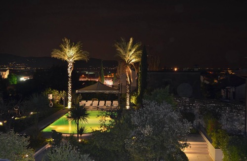 Toscolano Maderno Apartment | Casa dei Limoni: refined apartment in an ancient residence with swimming pool and solarium