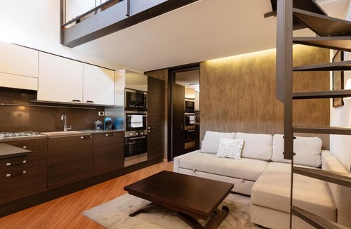 Monza Apartment | Casa del Borgo - Esclusiva Suite centro Monza con vista Duomo