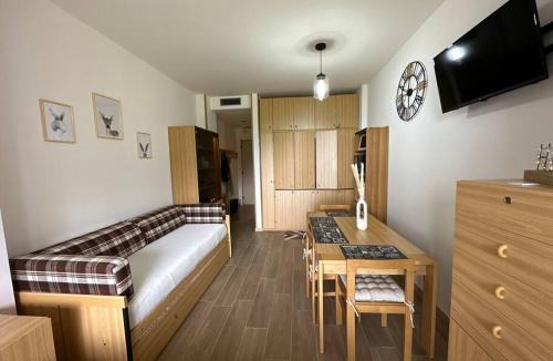 Castione della Presolana Apartment | Casa Del Tramonto-Golden House
