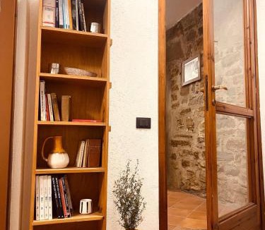 Foresto Sparso House | Casa di sassi