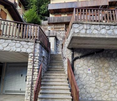 Lizzola Apartment | Casa Ettore