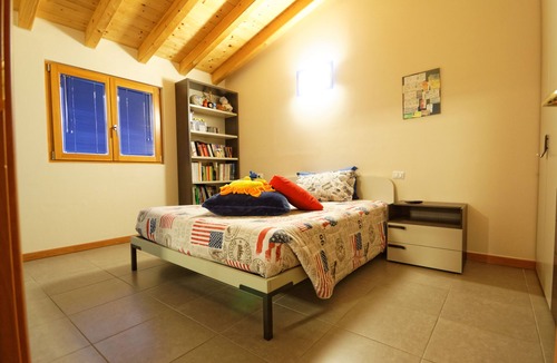 Artogne Bed & Breakfast | Casa Gattone B&B a few meters from the historic center.