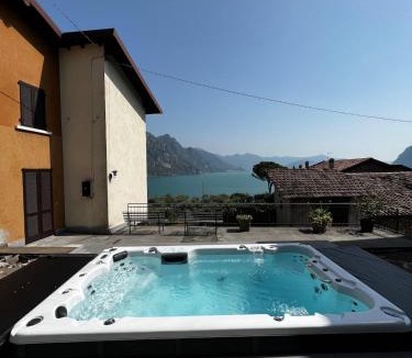 Zorzino Apartment | Casa Gina with pool and lake view