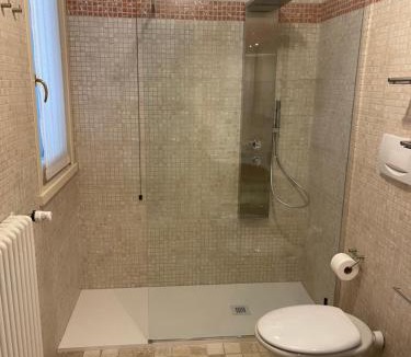 Lecco Apartment | Casa Isola Viscontea