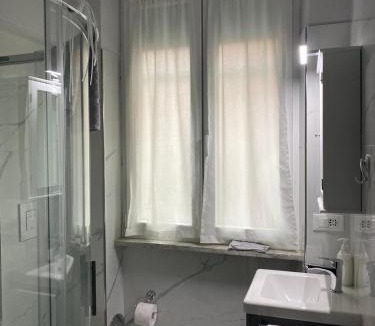 Pavia Villa | Casa Linda