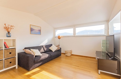 Campione d'Italia Apartment | Casa Madlen - Bright Attic with Marvelous View