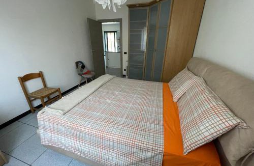 Ispra Apartment | Casa Maria-Appartamento in Villa