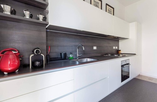 Porta Venezia Apartment | Casa Melzo, centre city garage&panorama terrace