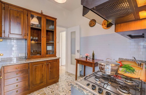 Rivoltella Apartment | Casa Milly, Desenzano Del Garda, Italy
