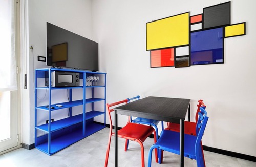 Crescenzago Apartment | Casa Mondrian; AC and fast Wi-Fi
