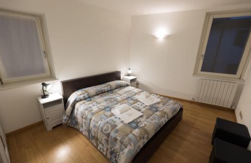 Lovere Old Town House | Casa Piazza Del Porto