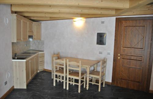 Chiesa in Valmalenco Apartment | Casa Vacanza La Rocca
