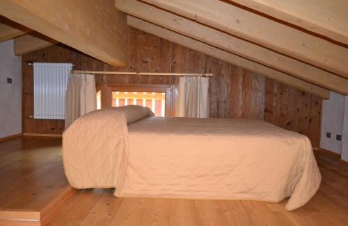 Chiesa in Valmalenco Apartment | Casa Vacanza La Rocca