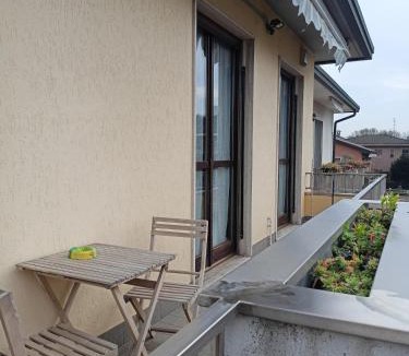 Fizzonasco Apartment | Casa Vanessa Appartamento in Villa