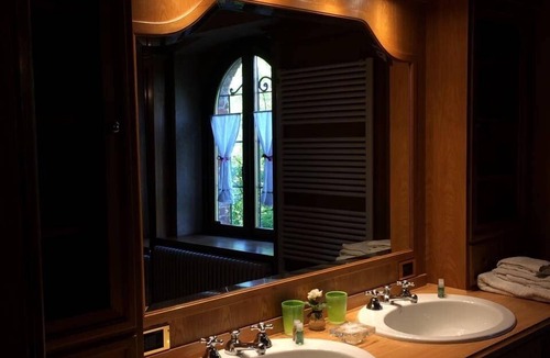 Cernusco Lombardone Bed & Breakfast | Castello di Cernusco Lombardone
