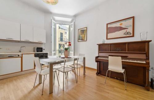 Abbadesse Apartment | Central Milan Apartment - 10 min Duomo