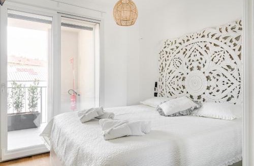 Villapizzone Apartment | Certosa District - Modern Flat & Free Box Parking