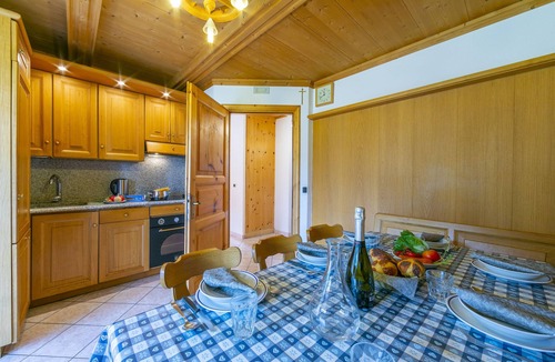 Livigno Apartment | Cervo Ski in - Ski out 200m, Livigno, Italy