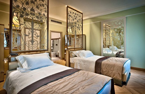 Tricolore Hotel | Château Monfort