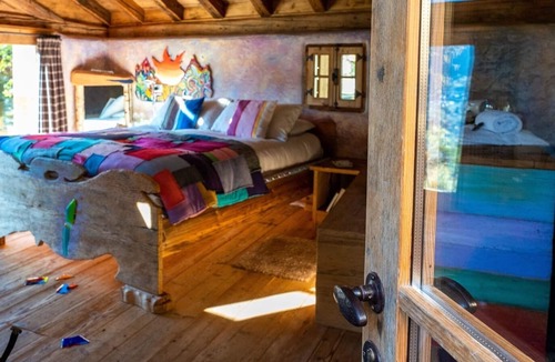 San Giacomo Filippo House | Chalet 'Armonia Res Albert' with Mountain View, Wi-Fi & Garden