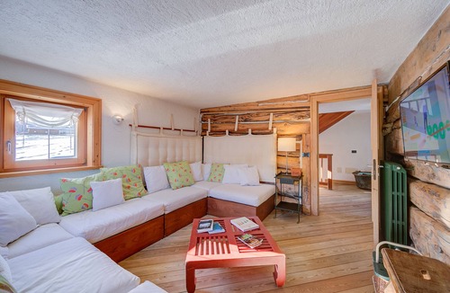 Livigno Ski Chalet | Chalet Lidia Ski in-Ski out 50m, Livigno, Italy