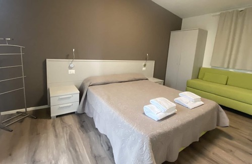 Torbiato di Adro Ski Chalet | Chalet Pool - Apartment Franciacorta