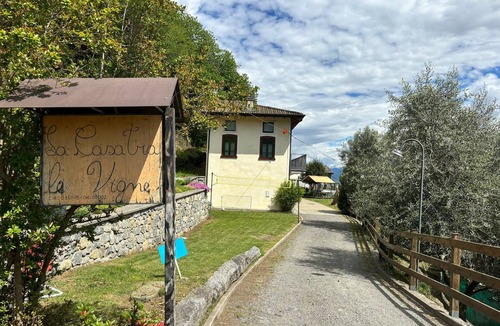 Ardenno Ski Chalet | CHALET WITH SWIMMING-POOL SURROUNDED BY VINEYARDS