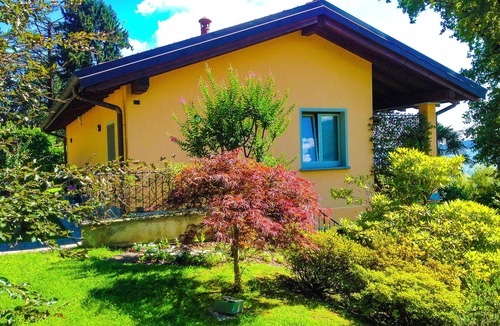 Sasso Moro Villa | Charming 5-room house with approx. 6,000 m² lakeside plot