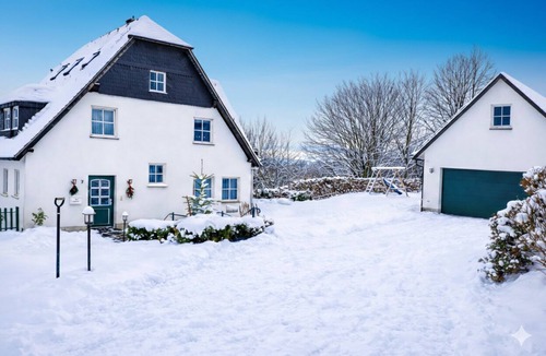 Nuttlar Apartment | ✨Charming apartment with panoramic views | Eversberg old town in Hochsauerland