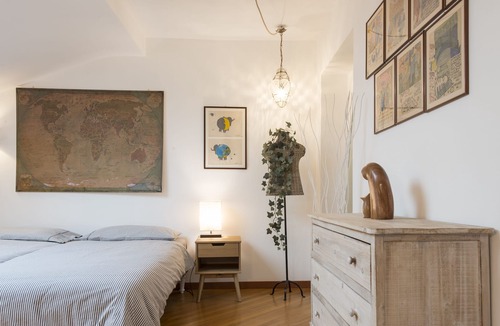 Porta Volta Apartment | Charming attic near Bosco Verticale
