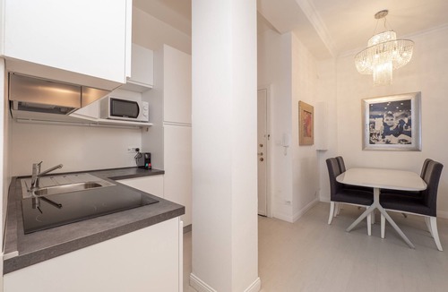 Fiera Apartment | CLASSY APARTMENT CITY LIFE FIERA MILANO3 guests 1 room 2 beds