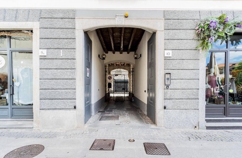 Como City Centre Apartment | Co-c933-pvol10a1 - Shades Of Como With Private Terrace