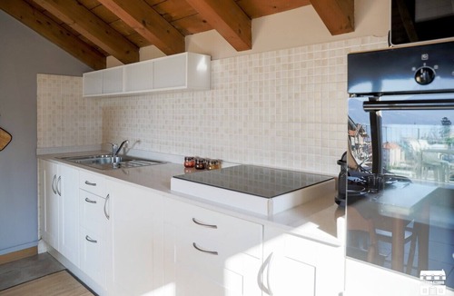 Bonzeno Apartment | COLOMBERA by Design Studio