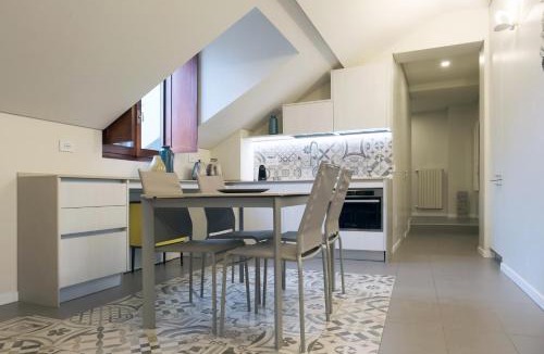 Carrobbio Apartment | ComeCasa 10 minutes walk from Duomo 2 BDR Apt