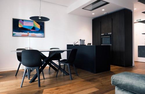 Porta Romana Apartment | ComeCasa Elegant Stay with Terrace & Gym Porta Romana
