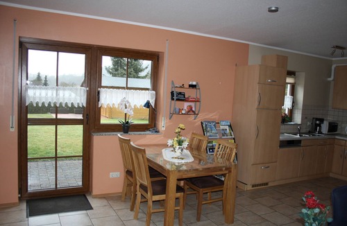 Hohenfels-Essingen Apartment | Comfortable 3 star holiday apartment in south location wit terrace