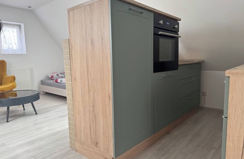 Bielefeld Apartment | Comfortable accommodation for craftsmen and fitters with kitchen - 5 beds