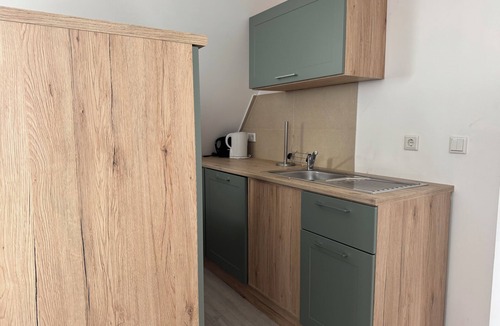 Bielefeld Apartment | Comfortable accommodation for craftsmen and fitters with kitchen - 5 beds