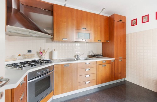 Morivione Apartment | Comfortable and bright apartment with terrace and all the main comforts located in a residential neighborhood at the gates of the historic center of Milan, a short distance from the Bocconi Campus and Fondazione Prada. Navigli, IULM and Porta Romana area